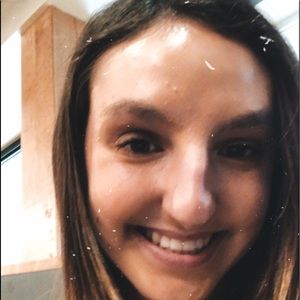 Meet your Posher, Abby